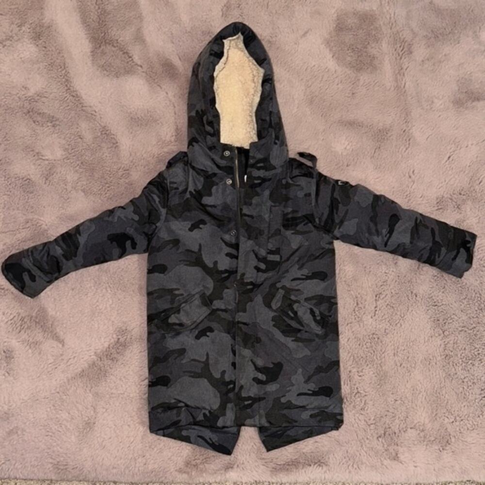 Appaman Boy's Himalaya Hooded Down Coat Size 4T Dark Camo